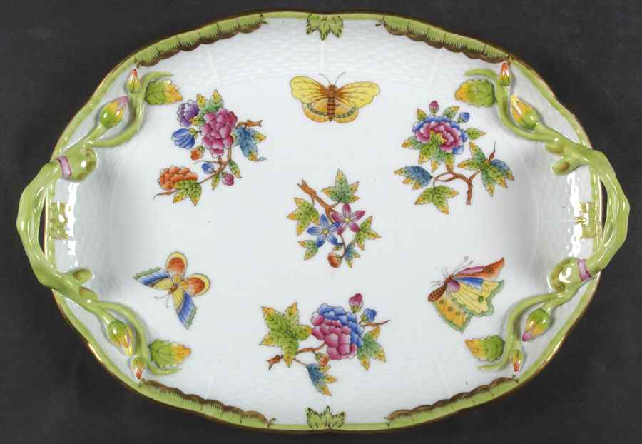 Queen Victoria (Green Border) 10" Oval Handled Tray by Herend-1
