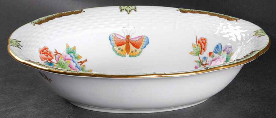Queen Victoria (Green Border) 10" Oval Vegetable Bowl by Herend-1