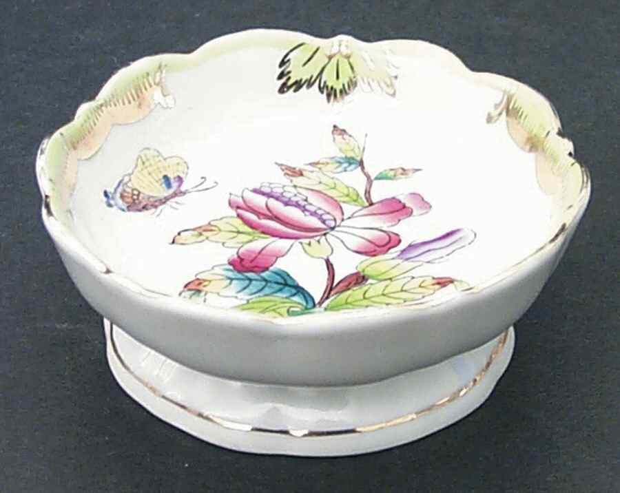Queen Victoria (Green Border) Master Salt Dip by Herend-1