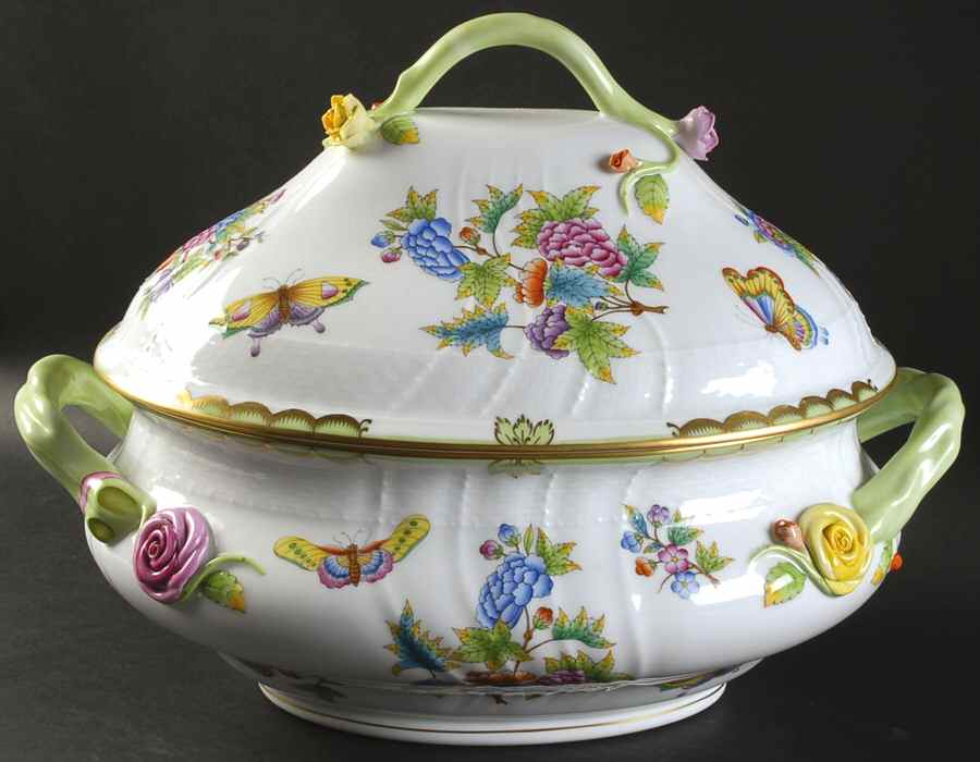 Queen Victoria (Green Border) Oval Tureen & Lid by Herend-1