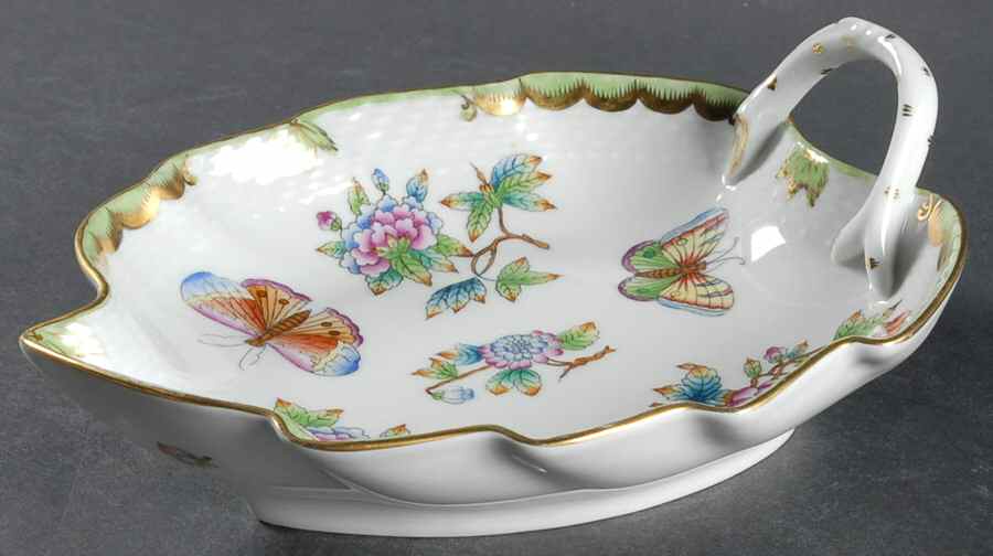 Queen Victoria (Green Border) 7" Leaf Dish by Herend-1