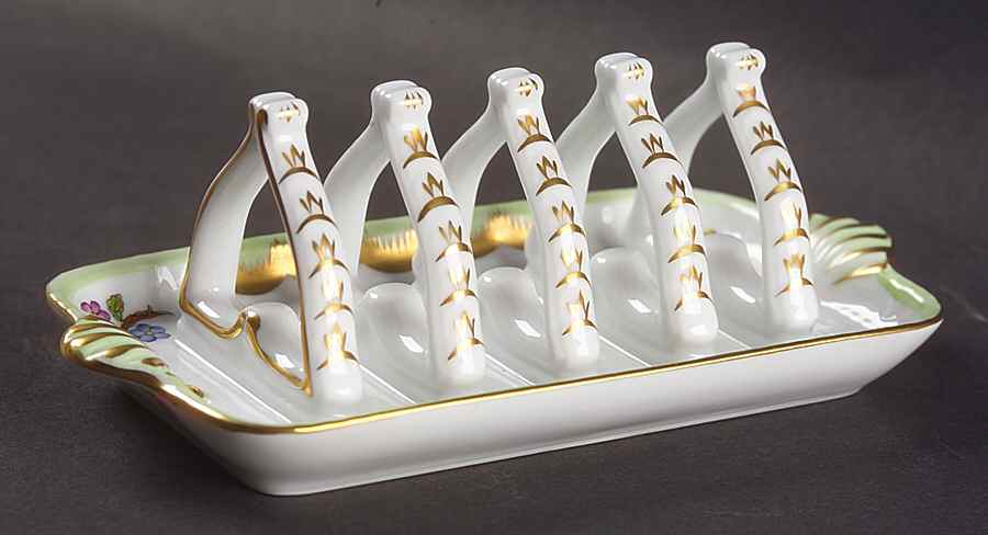 Queen Victoria (Green Border) 4 Slice Toast Server by Herend-1