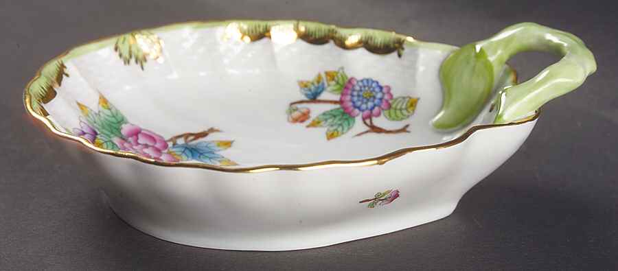 Queen Victoria (Green Border) Shell Shaped Dish by Herend-1