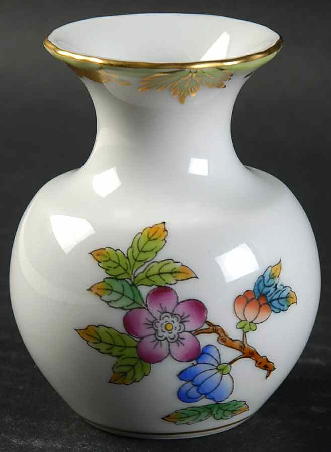 Queen Victoria (Green Border) 2" Bud Vase by Herend-1
