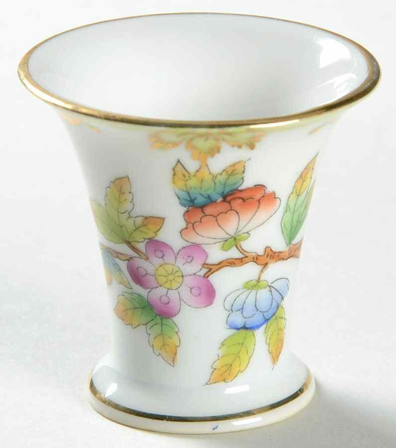 Queen Victoria (Green Border) 2" Vase by Herend-1