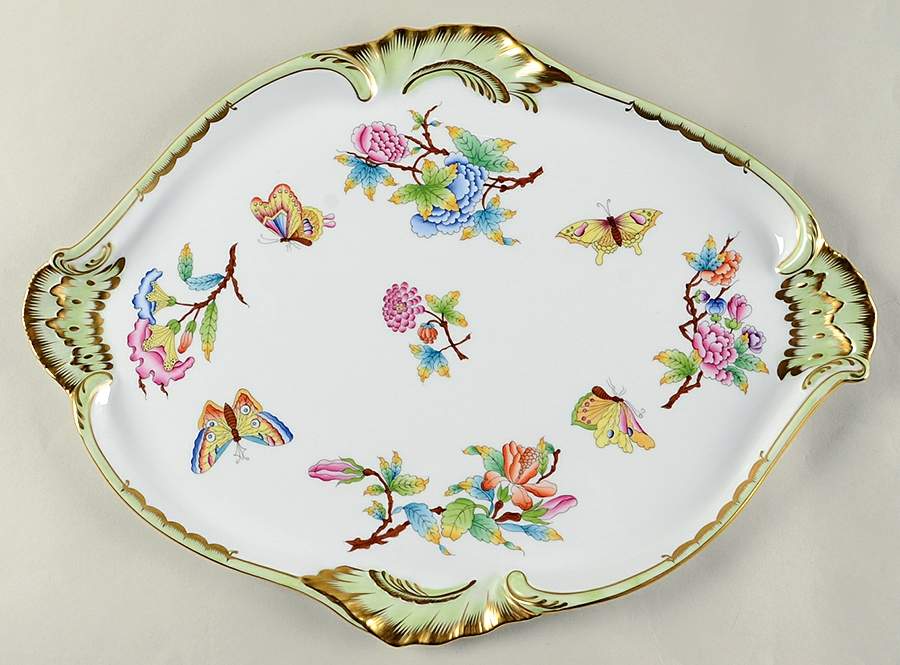 Queen Victoria (Green Border) 17" Oval Tray by Herend-1