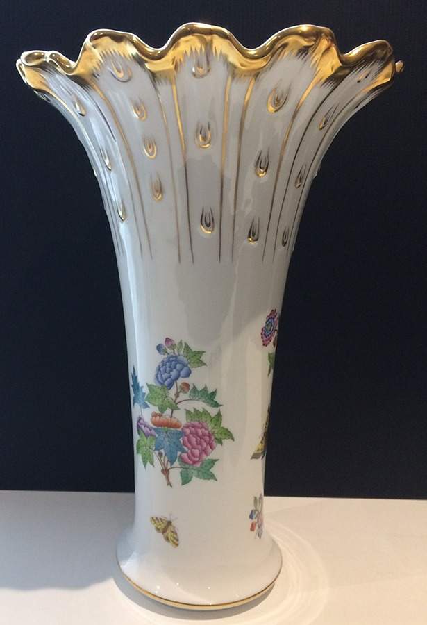 Queen Victoria Older (VA) 14" Flared Vase by Herend-1