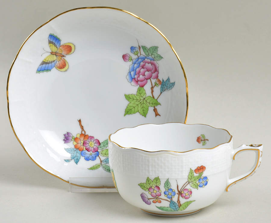 Queen Victoria Older (VA) Flat Cup & Saucer Set by Herend-1