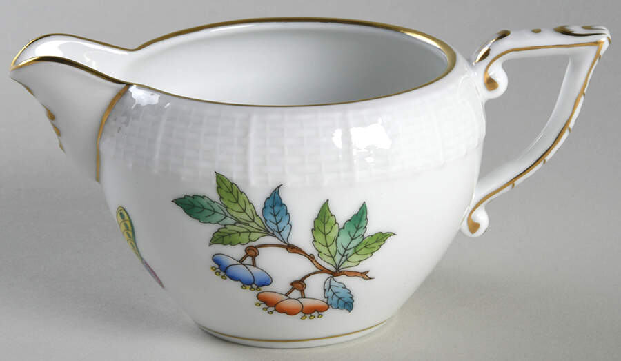 Queen Victoria Older (VA) Mini Creamer by Herend-1