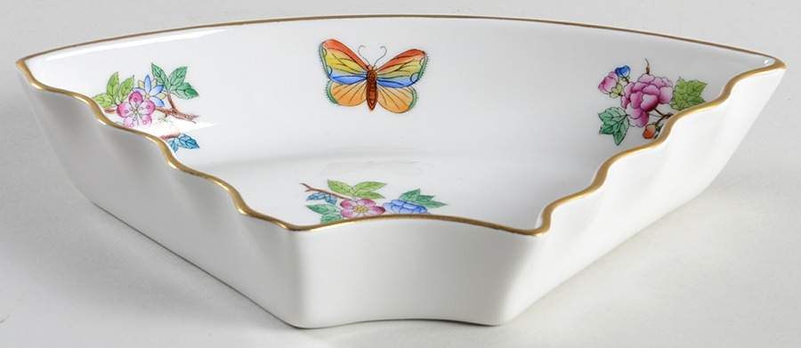 Queen Victoria Older (VA) Individual Side Section for 7 Piece Hors d'Oeuvre by Herend-1