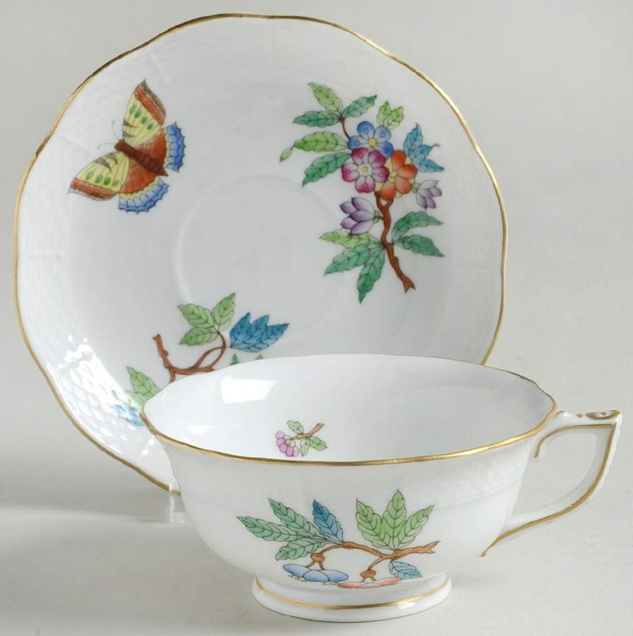 Queen Victoria Older (VA) Footed Cup & Saucer Set by Herend-1