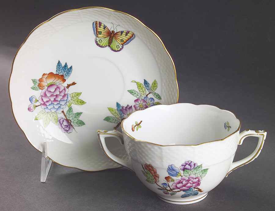 Queen Victoria Older (VA) Flat Bouillon Cup & Saucer by Herend-1