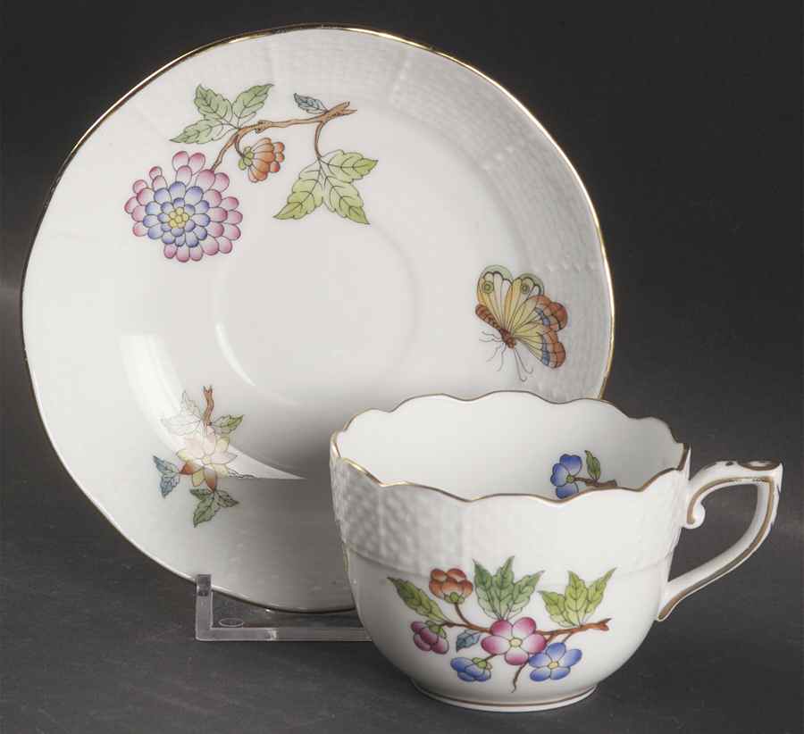 Queen Victoria Older (VA) Flat Demitasse Cup & Saucer Set by Herend-1