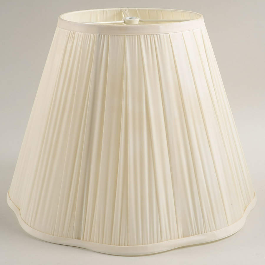 Rothschild Bird (RO) Shade for 23" Electric Lamp by Herend-1