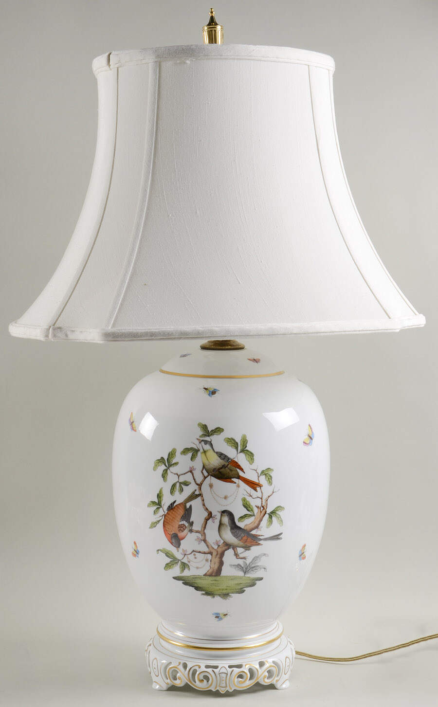 Rothschild Bird (RO) 26" Electric Lamp & Shade by Herend-1