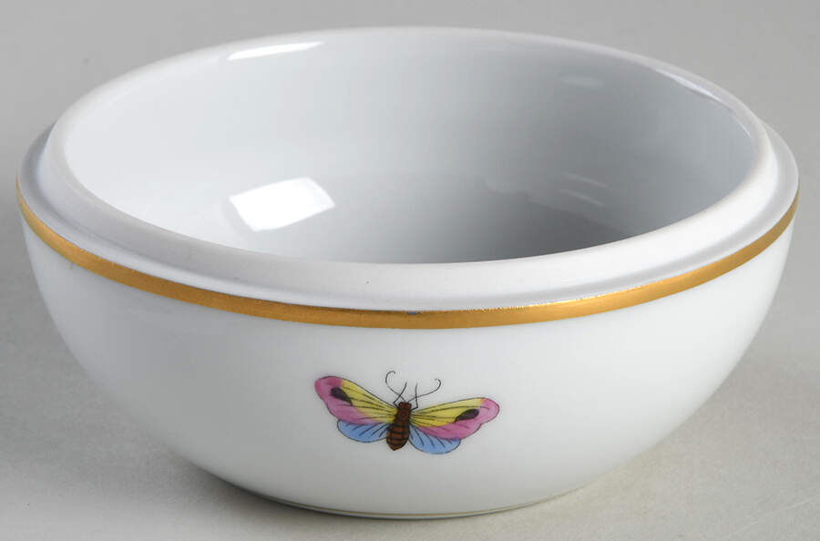 Rothschild Bird (RO) 4" Round Box No Lid by Herend-1