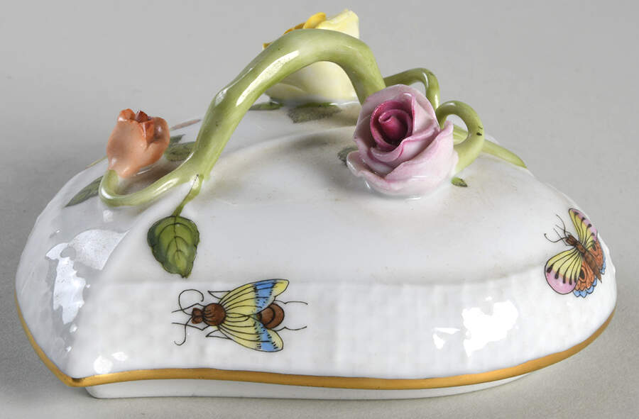 Rothschild Bird (RO) Lid for 3" Heart Shape Box by Herend-1