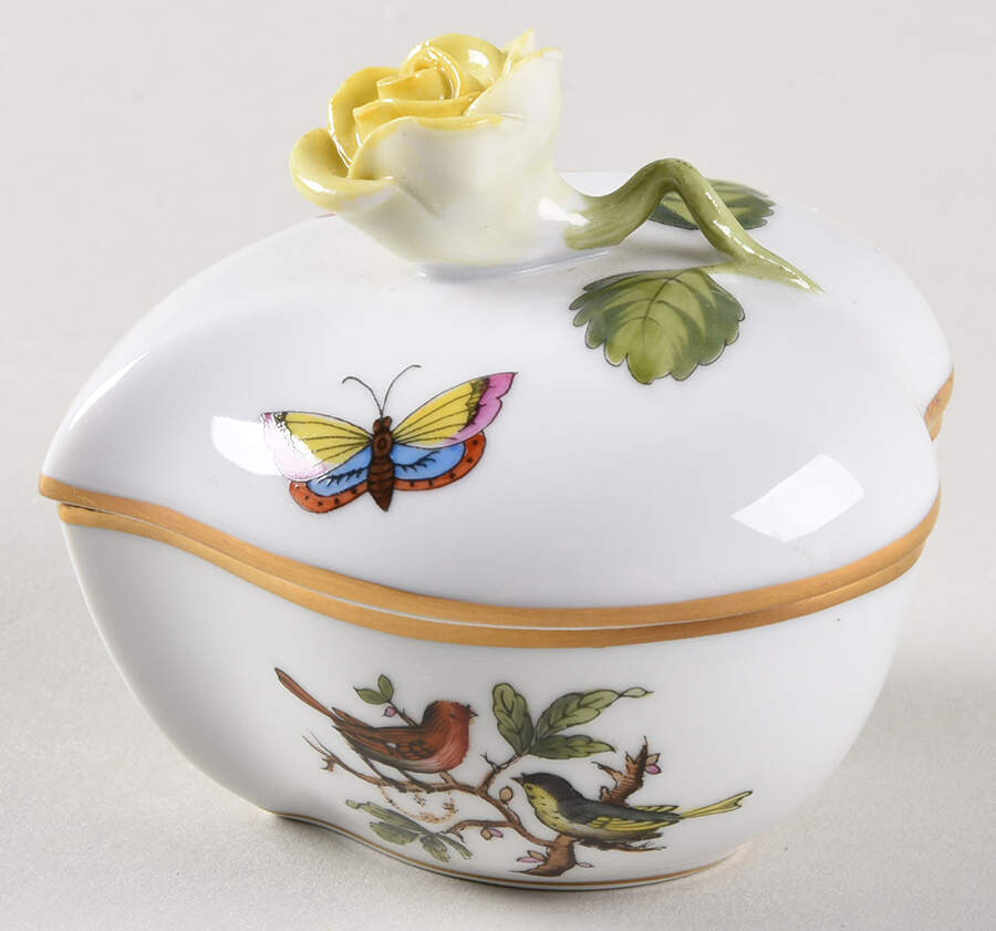 Rothschild Bird (RO) #6004 3" Heart Shape Box & Lid by Herend-1