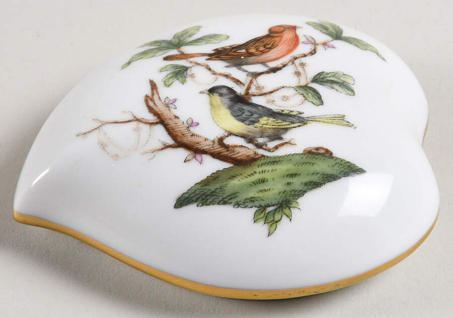 Rothschild Bird (RO) Lid for 3" Heart Shape Bon Bon by Herend-1