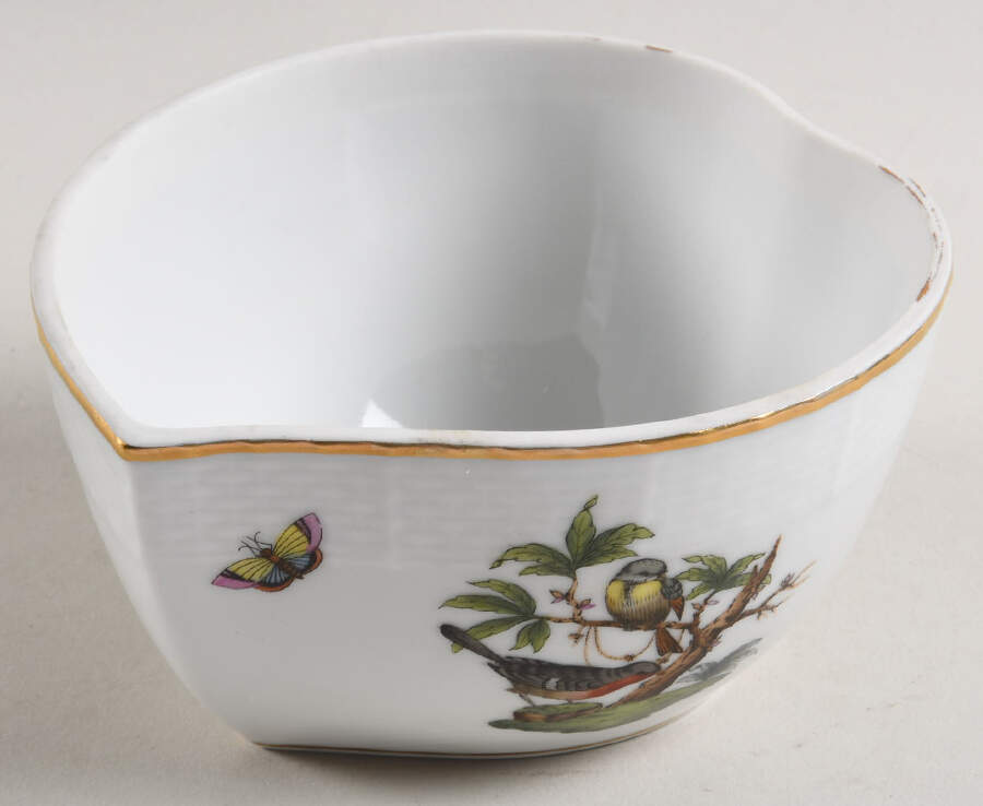 Rothschild Bird (RO) Heart Shape Box No Lid by Herend-1