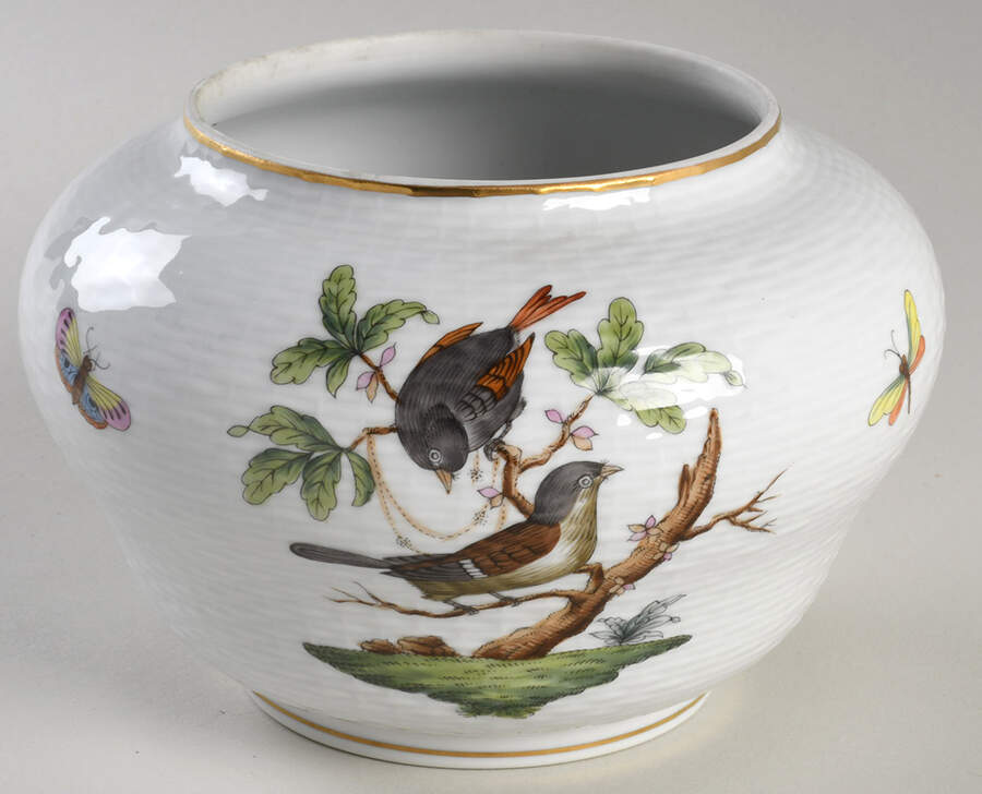 Rothschild Bird (RO) Medium Ginger Jar No Lid by Herend-1