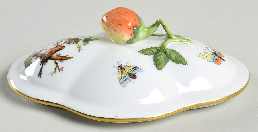Rothschild Bird (RO) Lid for 4" Oval Candy Box by Herend-1