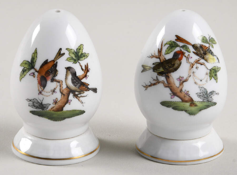Rothschild Bird (RO) Salt & Pepper Set with Ceramic Stoppers by Herend-1