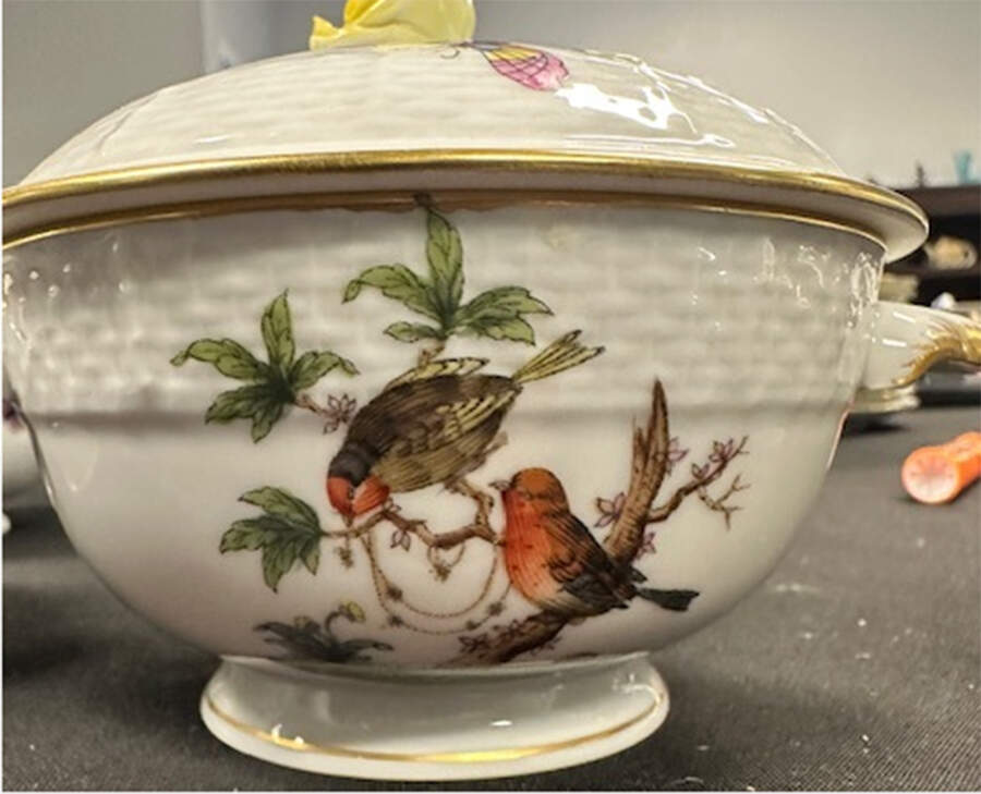 Rothschild Bird (RO) Cream Soup Bowl & Lid Set by Herend-1