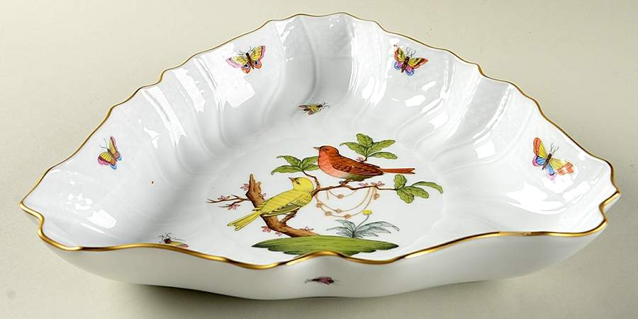 Rothschild Bird (RO) 10" Triangular Vegetable Bowl by Herend-1