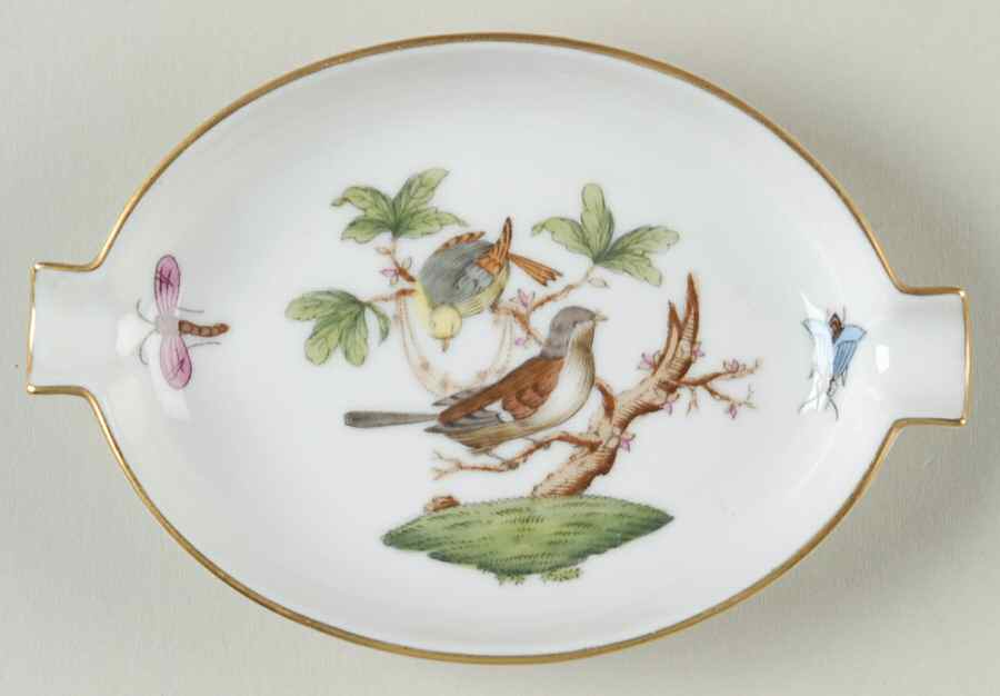 Rothschild Bird (RO) 4" Oval Ashtray with Lips by Herend-1