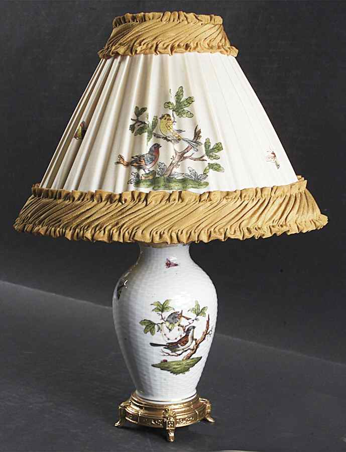 Rothschild Bird (RO) 14" Electric Lamp & Shade by Herend-1