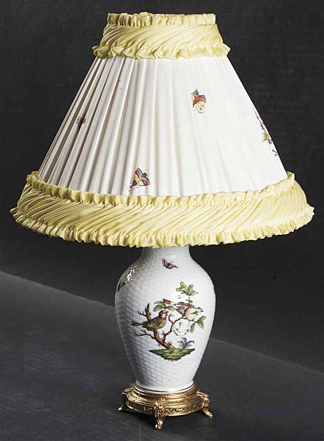 Rothschild Bird (RO) 14" Electric Lamp & Shade by Herend-1