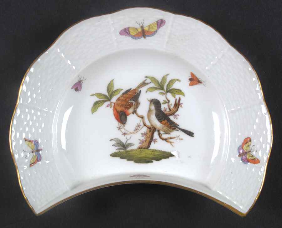 Rothschild Bird (RO) Crescent Salad Plate by Herend-1