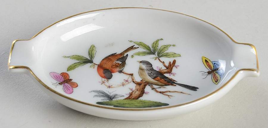 Rothschild Bird (RO) 3" Oval Ashtray with Lips by Herend-1