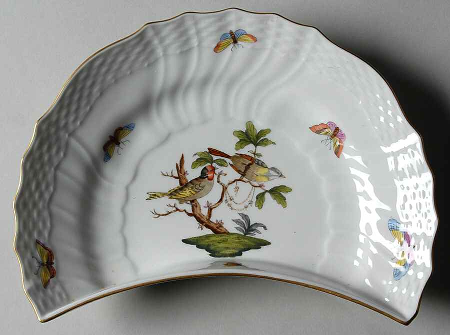 Rothschild Bird (RO) Crescent Salad Plate by Herend-1