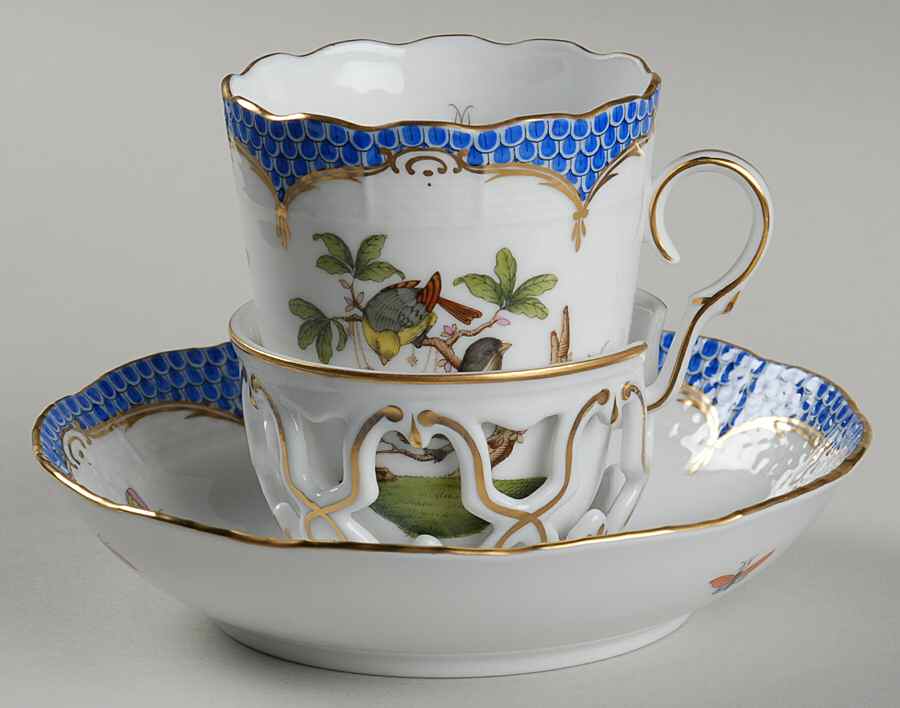 Rothschild Bird Blue Border (ROE ROEB) Trembleuse Cup & Saucer Set by Herend-1