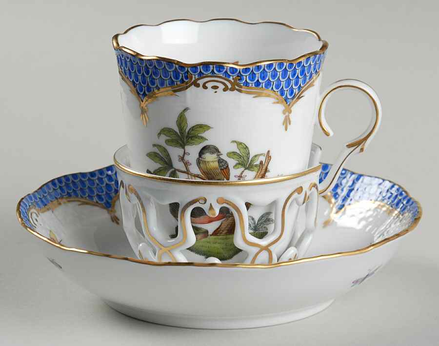 Rothschild Bird Blue Border (ROE ROEB) Trembleuse Cup & Saucer Set by Herend-1