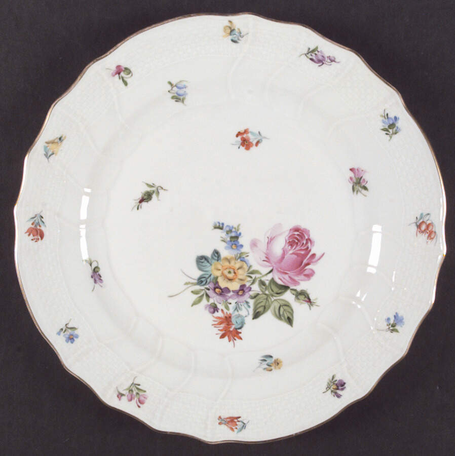 Saxonian Boquet (Bs) Dinner Plate by Herend-1