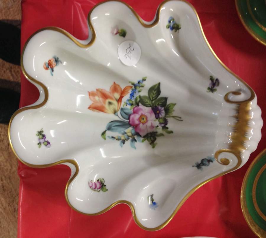 Saxonian Boquet (Bs) 9" Shell Shaped Dish by Herend-1