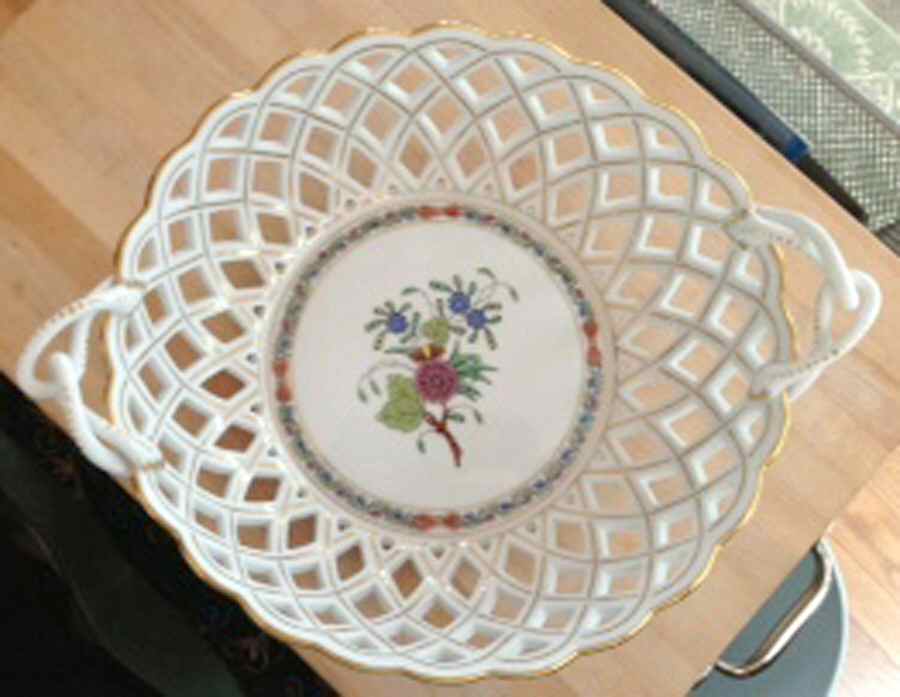 Windsor Garden (Fdm) 8" Round Open Weave Basket by Herend-1