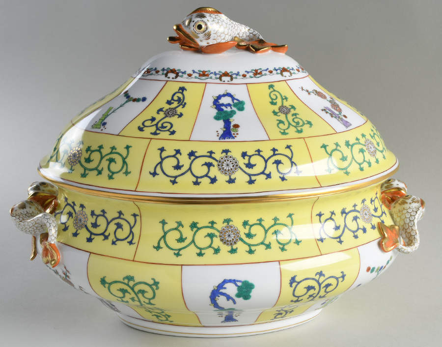 Yellow Dynasty (SJ) Oval Tureen & Lid by Herend-1