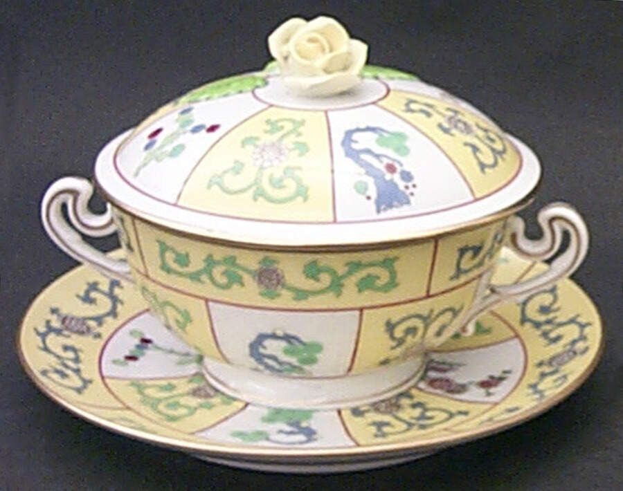 Yellow Dynasty (SJ) Cream Soup Bowl & Saucer Set with Lid by Herend-1