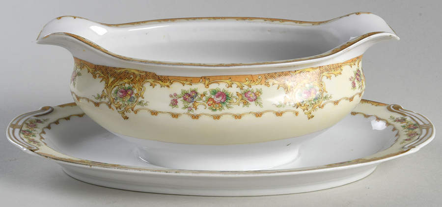HIN10 Gravy Boat with Attached Underplate by The Hinode-1