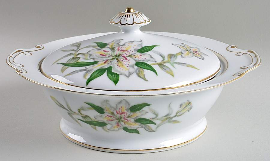 Fairbank Round Covered Vegetable by Hira China-1