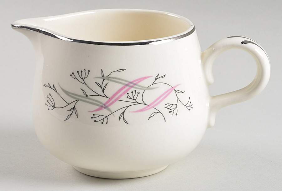 Allegro Creamer by Homer Laughlin -1