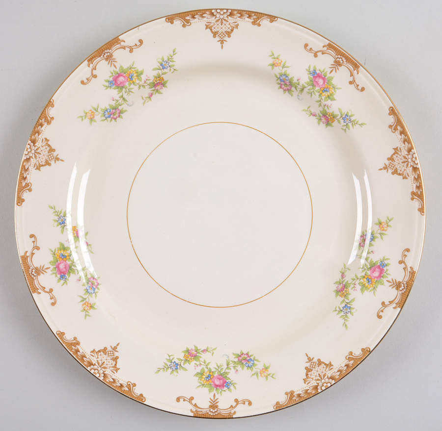 Aristocrat Dinner Plate by Homer Laughlin -1