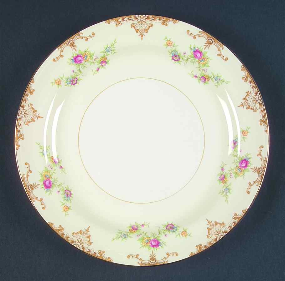 Aristocrat Luncheon Plate by Homer Laughlin -1