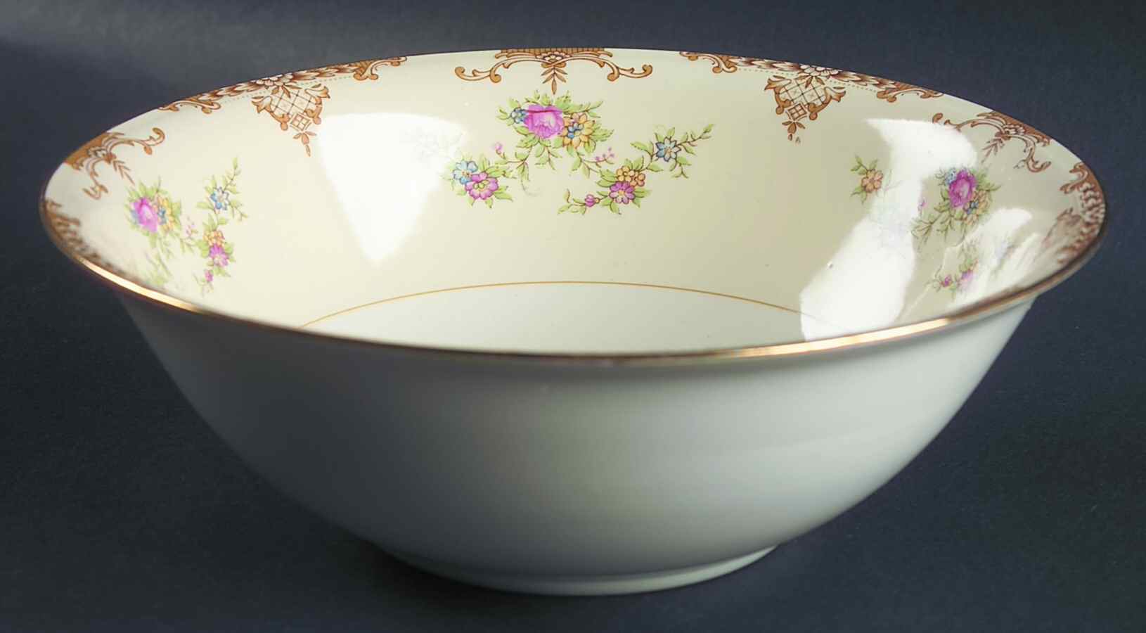 Aristocrat 8" Round Vegetable Bowl by Homer Laughlin -1