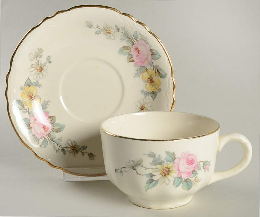 Armand Footed Cup & Saucer Set by Homer Laughlin -1