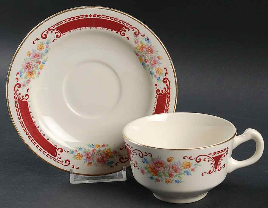 B1315 (Gold Trim) Flat Cup & Saucer Set by Homer Laughlin -1